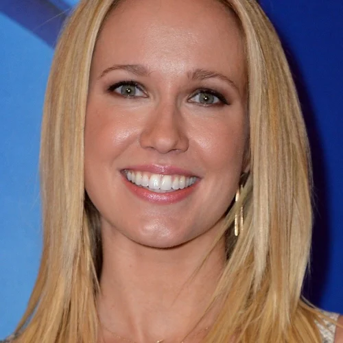 Anna Camp