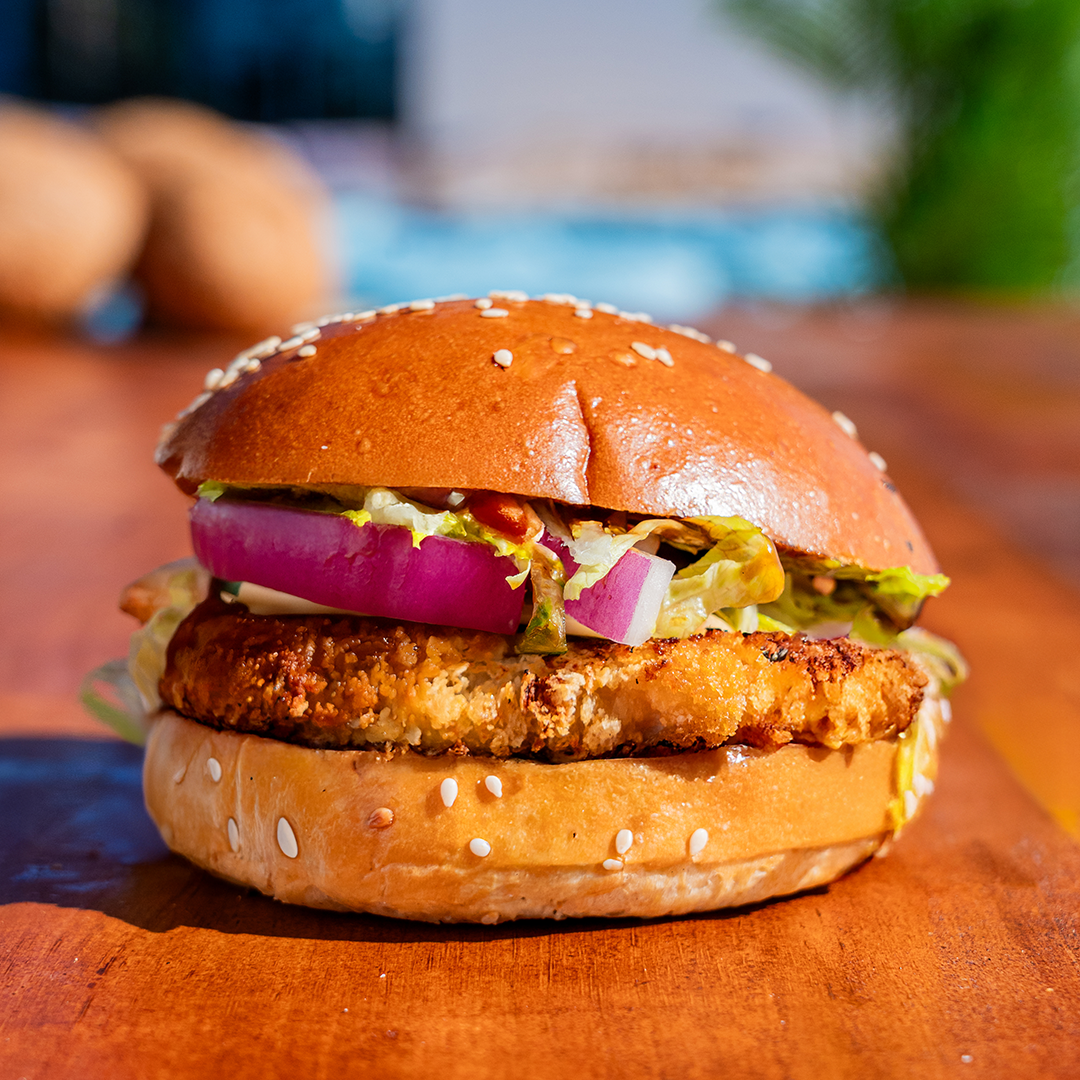 CHICKEN BURGER
